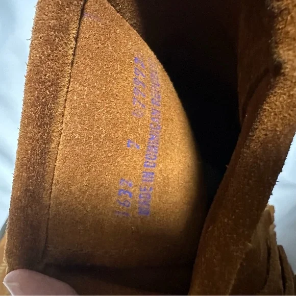 Minnetonka Brown Fringe Moccasin Boots - Picture 8 of 16